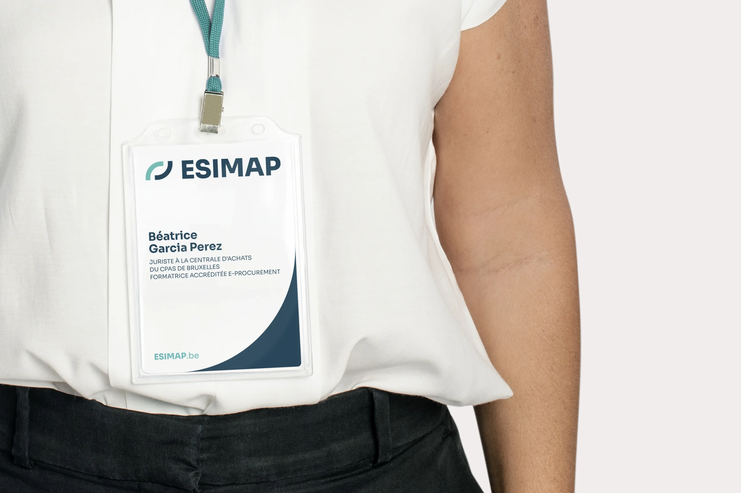 badge d'une formatrice ESIMAP